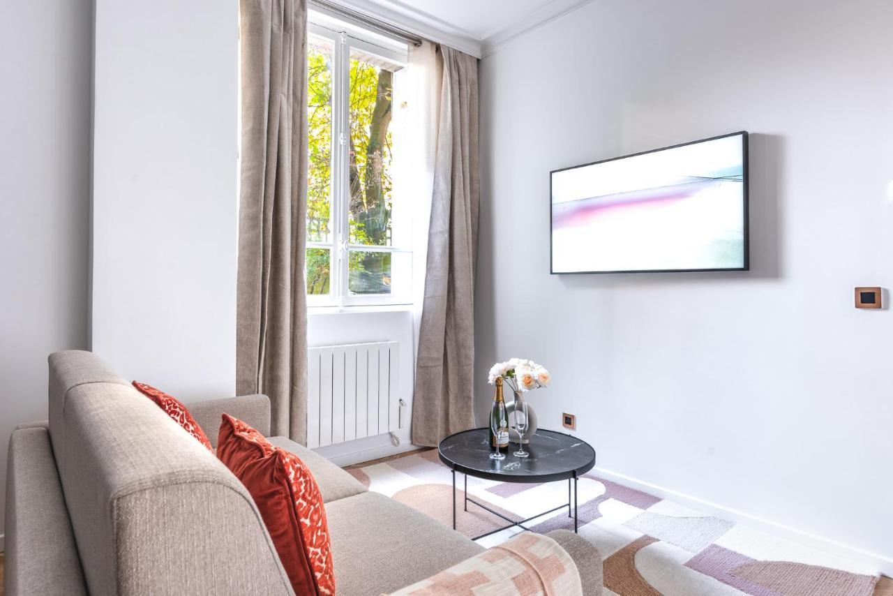 Charming And Cosy Apartment For 4 Guests Париж Экстерьер фото