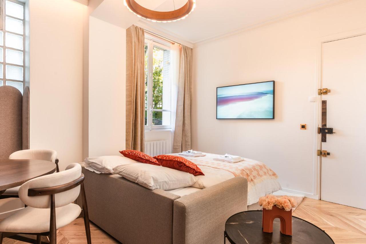 Charming And Cosy Apartment For 4 Guests Париж Экстерьер фото
